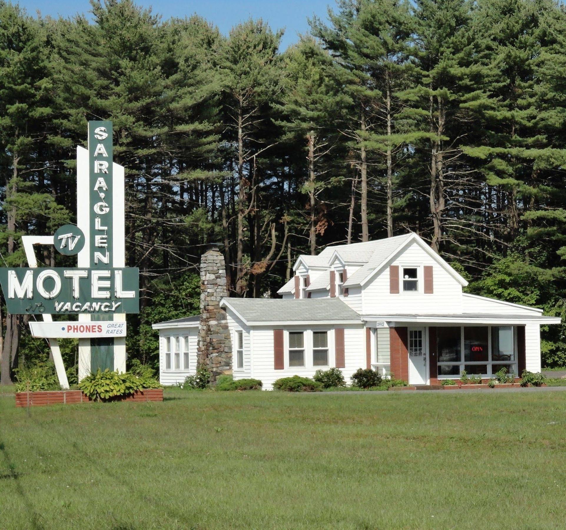 Sara Glen Motel Fort Edward